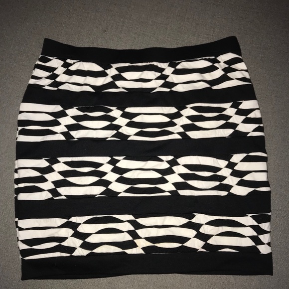 women’s skirt - Picture 1 of 2
